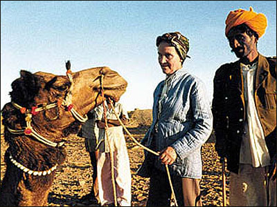 <b>1946 - 2002   Die Journalistin auf Reisen</b><br><br>Keine Angst vor großen Tieren. Ägypten 1981